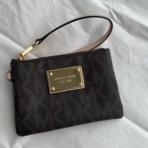 Michael Kors Wristlet